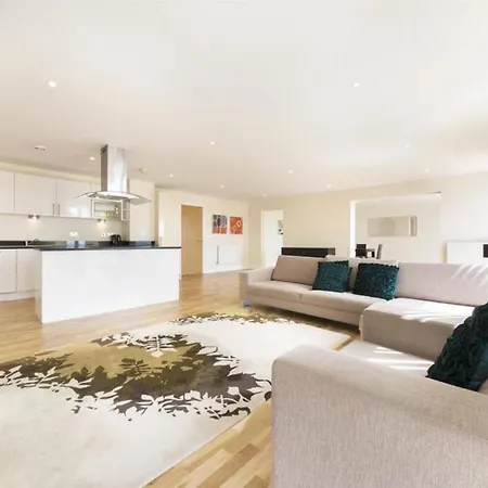 Mdx - Canary Wharf Apartment London