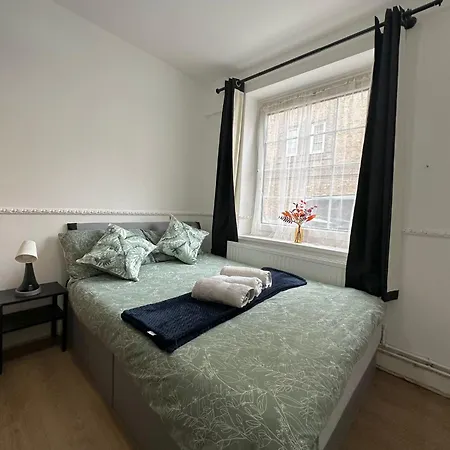 Lovely Spacious 2 Bedroom Flat In Bethnal Green, 3mins Away From Station