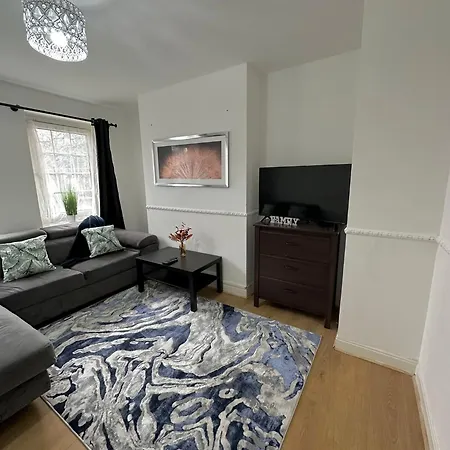 Apartment Lovely Spacious 2 Bedroom Flat In Bethnal Green, 3mins Away From Station London