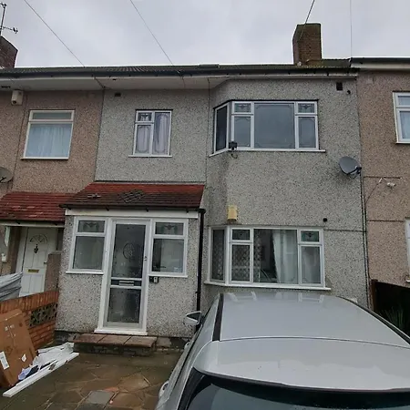Guest house In East By Fenia Dagenham