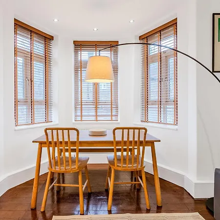 Apartment Lovely 3br Flat W Parking, 10min Homerton Station