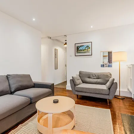 Lovely 3br Flat W Parking, 10min Homerton Station Apartment *