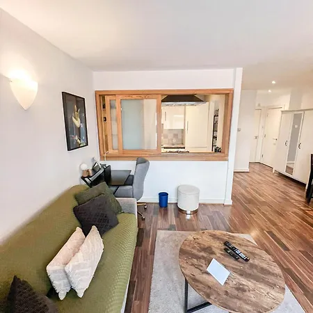 Stunning 1-bedroom Flat In Canary Wharf Free Parking Near Museum Apartment London