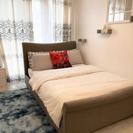 Apartment Crescent 2 Beds