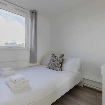 Stylish 1bd Flat With Shard Views Near Bermondsey * London