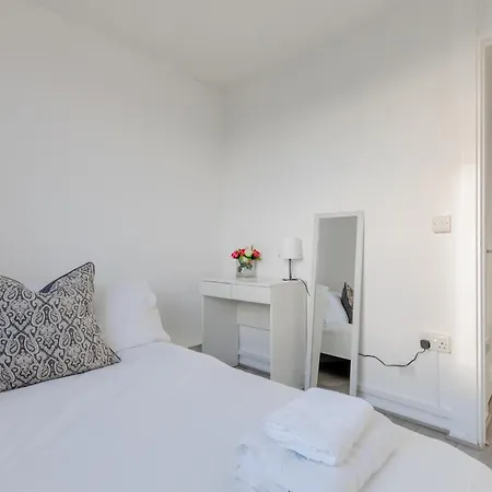 Apartment Stylish 1bd Flat With Shard Views Near Bermondsey *