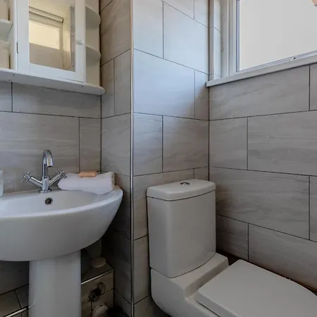 Stylish 1bd Flat With Shard Views Near Bermondsey *