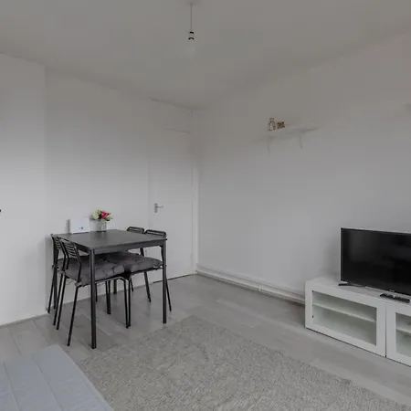 Stylish 1bd Flat With Shard Views Near Bermondsey * London