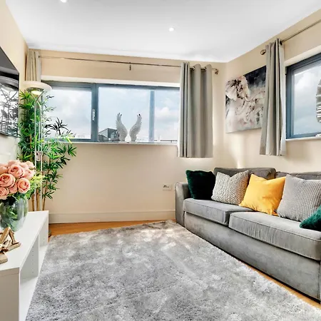 Luxury 2 Bedroom 2 Bathroom - Prime Location In Tower Bridge Bridge *