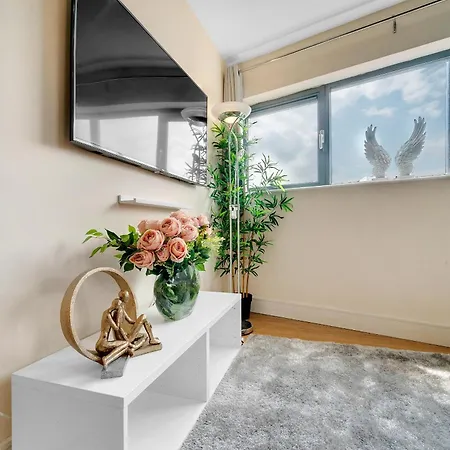 Luxury 2 Bedroom 2 Bathroom - Prime Location In Tower Bridge Bridge