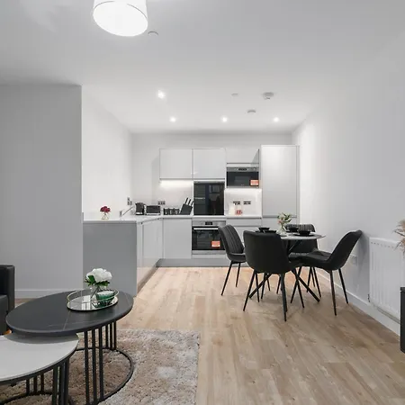 Luxury Two Bed Near The 02 Arena Holiday home