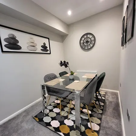 Cosy Four Bedroom