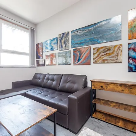 Renewed Comfy 1br Flat Near Woolwich Tube Station London