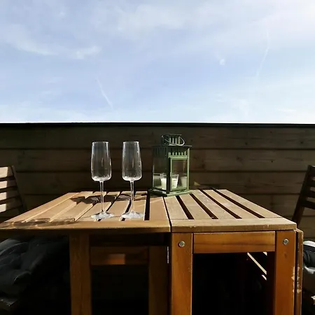 Modern 1-bed Entire Apartment, Zone 2 Apartment *
