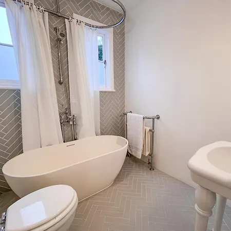 Charming Historic 3Br Home - Steps To Greenwich Park - Cutty Sark & Royal Observatory Apartment