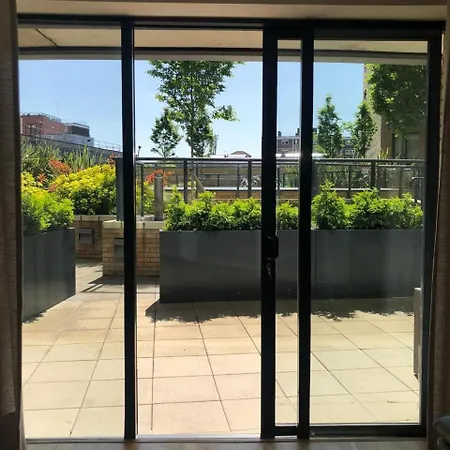 New 3 Bedroom Near Tower Bridge *