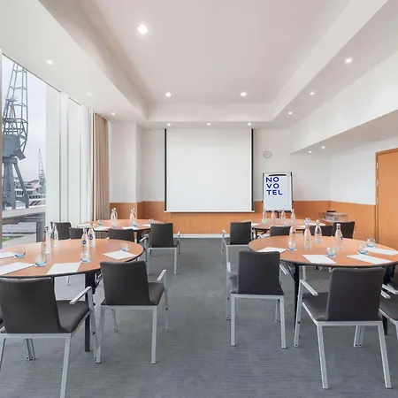 Novotel Excel Hotel 4*