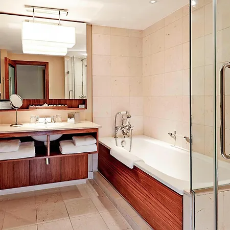 Hotel Threadneedles, Autograph Collection 5*