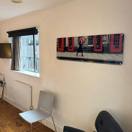 The Whitechapel Hotel 4*