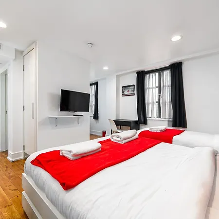Hotel The Whitechapel 4*