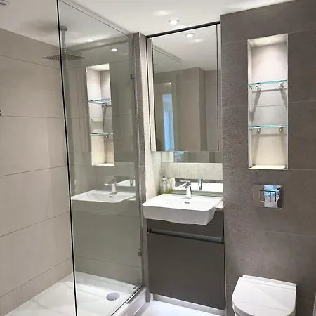 Apartment Luxury 2 Bed *