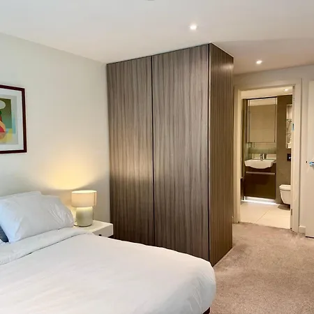 Luxury 2 Bed Apartment London