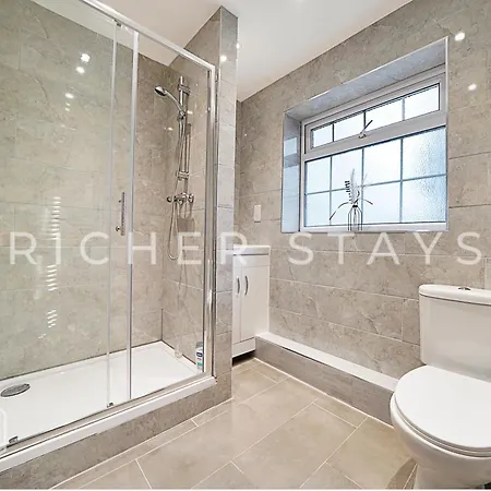 Leyton Guest - And Amenities