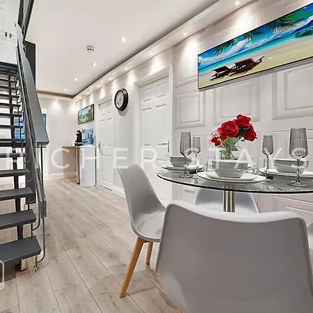 Leyton Guest - And Amenities