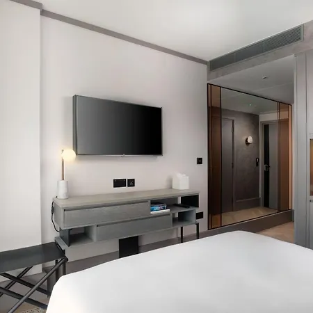 Hart Shoreditch London, Curio Collection By Hilton