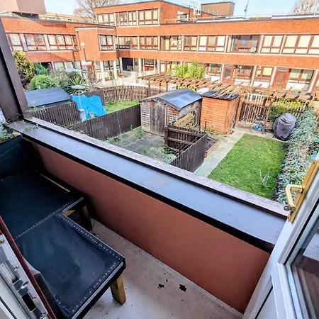 Spacious In Peckham Homestay *
