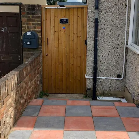 Holiday home Heronsgate Gh013 In