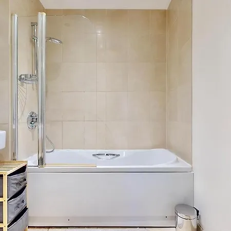 Near Westfield Stratford & Abba Arena! London