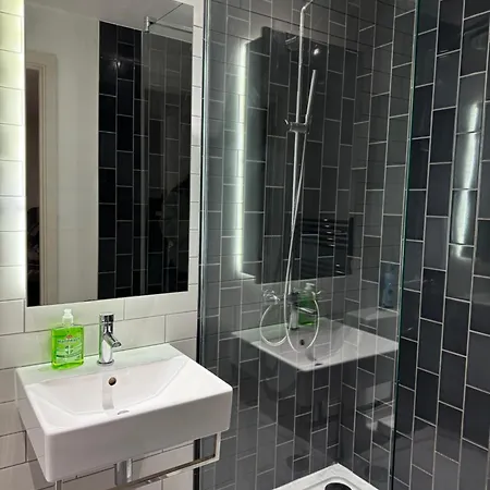 Stunning Lux 2 Bed In Royal Wharf * London