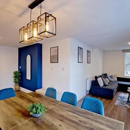 Imperial Whitechapel Apartment *