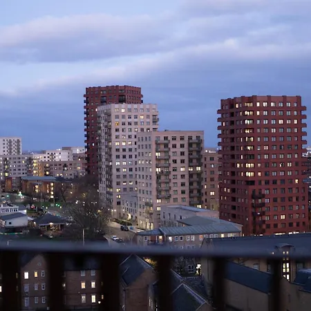 Skyline View - Lights & Skyline Heights Apartment Barking (Greater London)