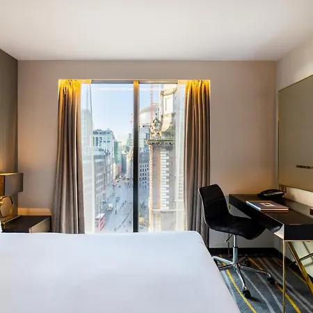 Saint 4* Londen