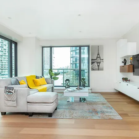 Apartment New Listing! Modern 3br, Prime Canary Wharf *