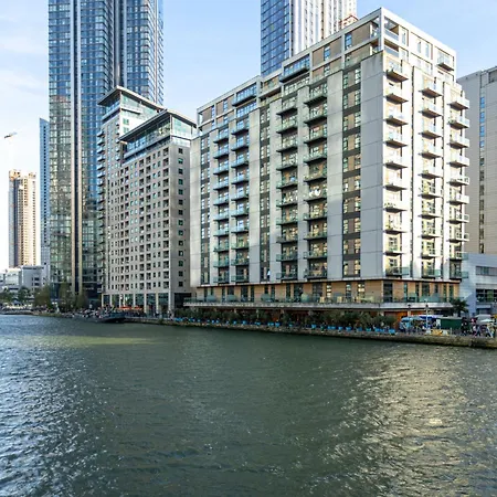 Apartment New Listing! Modern 3br, Prime Canary Wharf London