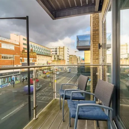 Apartment Chic 1br Retreat In Whitechapel London