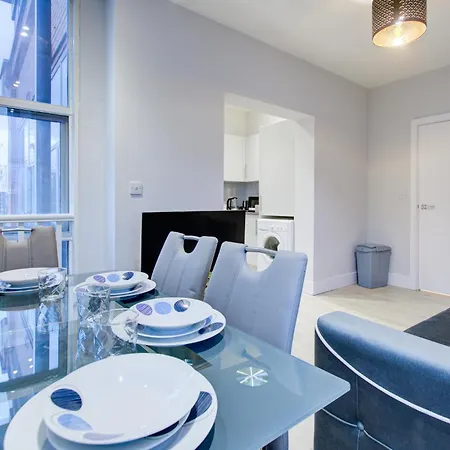 Apartment 1 Bedroom Flat 6 Mins From Heathrow Airport Flat 18