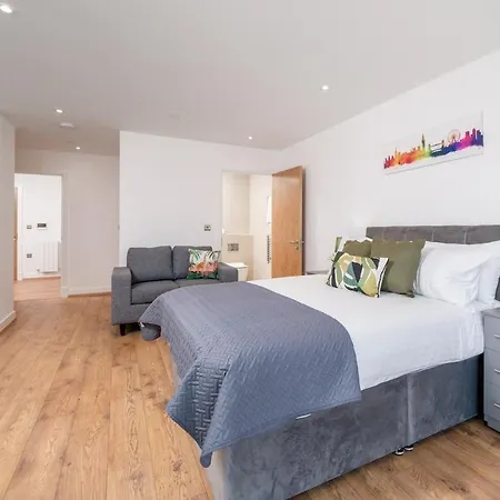 Exquisite 2bed With Parking Near 02 Arena Apartment London