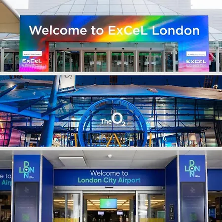 Exquisite 2bed With Parking Near 02 Arena Apartment *