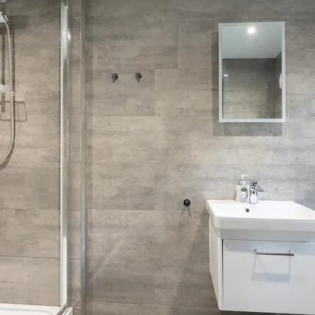 Charming 1br Flats In The Heart Of Of * London