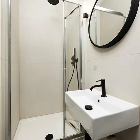 Modern Living At Antigallican In