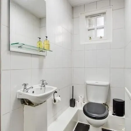 Apartment In Shoreditch/ Old St