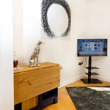 Peninsula Life- Stylish Greenwich 1bed Flat *