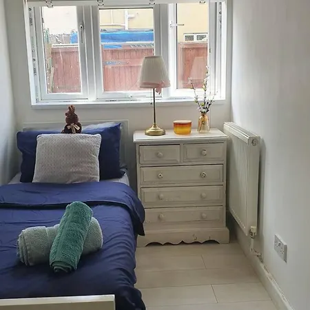 In Stepney-limehouse London