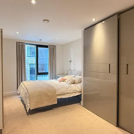 Apartment New 3 Bedroom Near Tower Bridge London