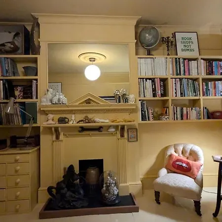 Apartment East London