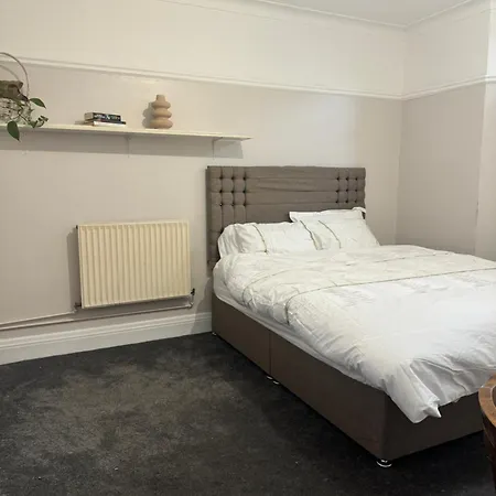The Eastbrook Pub & 3* Dagenham